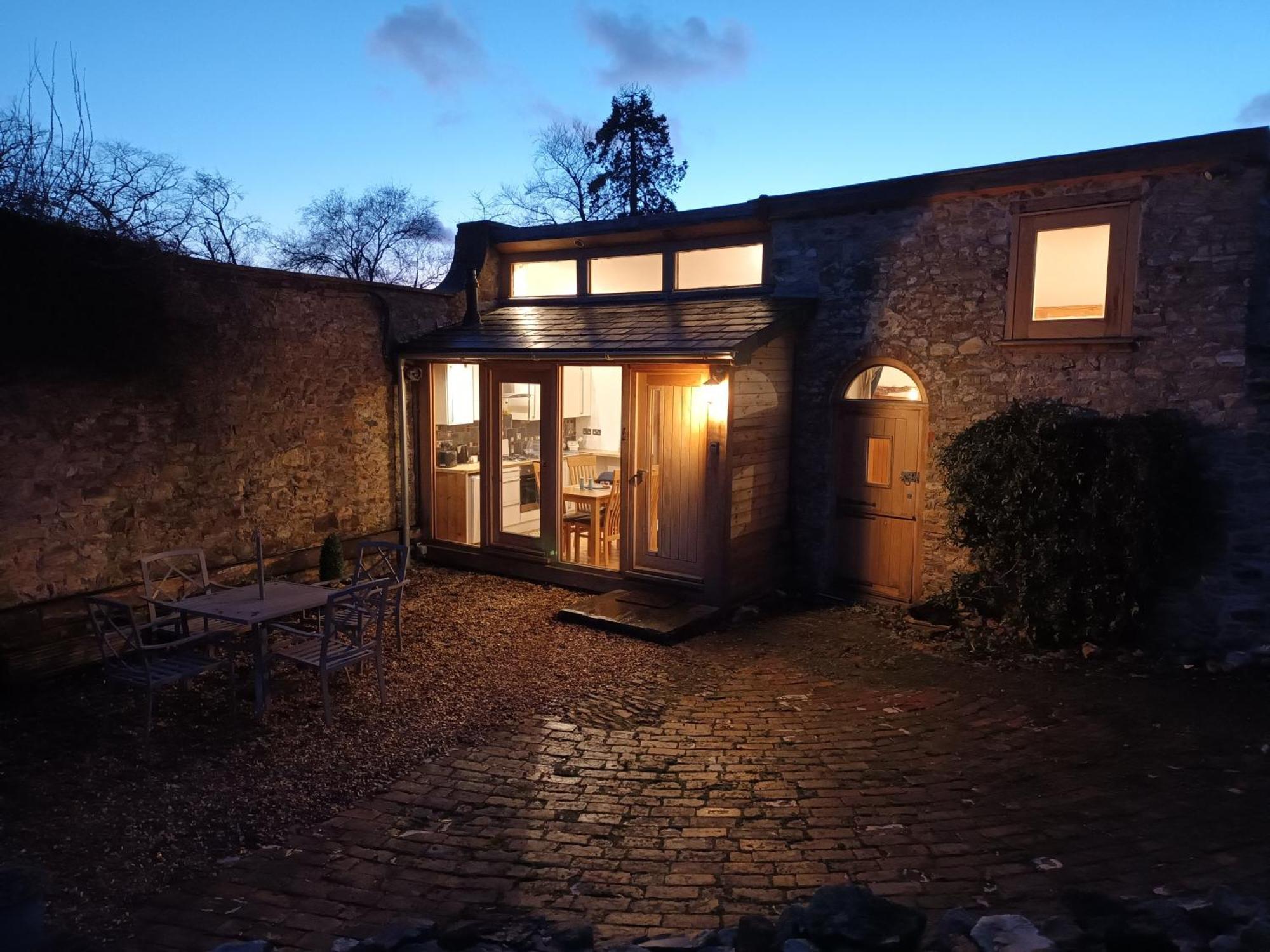 The Stable - Rural Retreat, Perfect For Couples Βίλα Taunton Εξωτερικό φωτογραφία