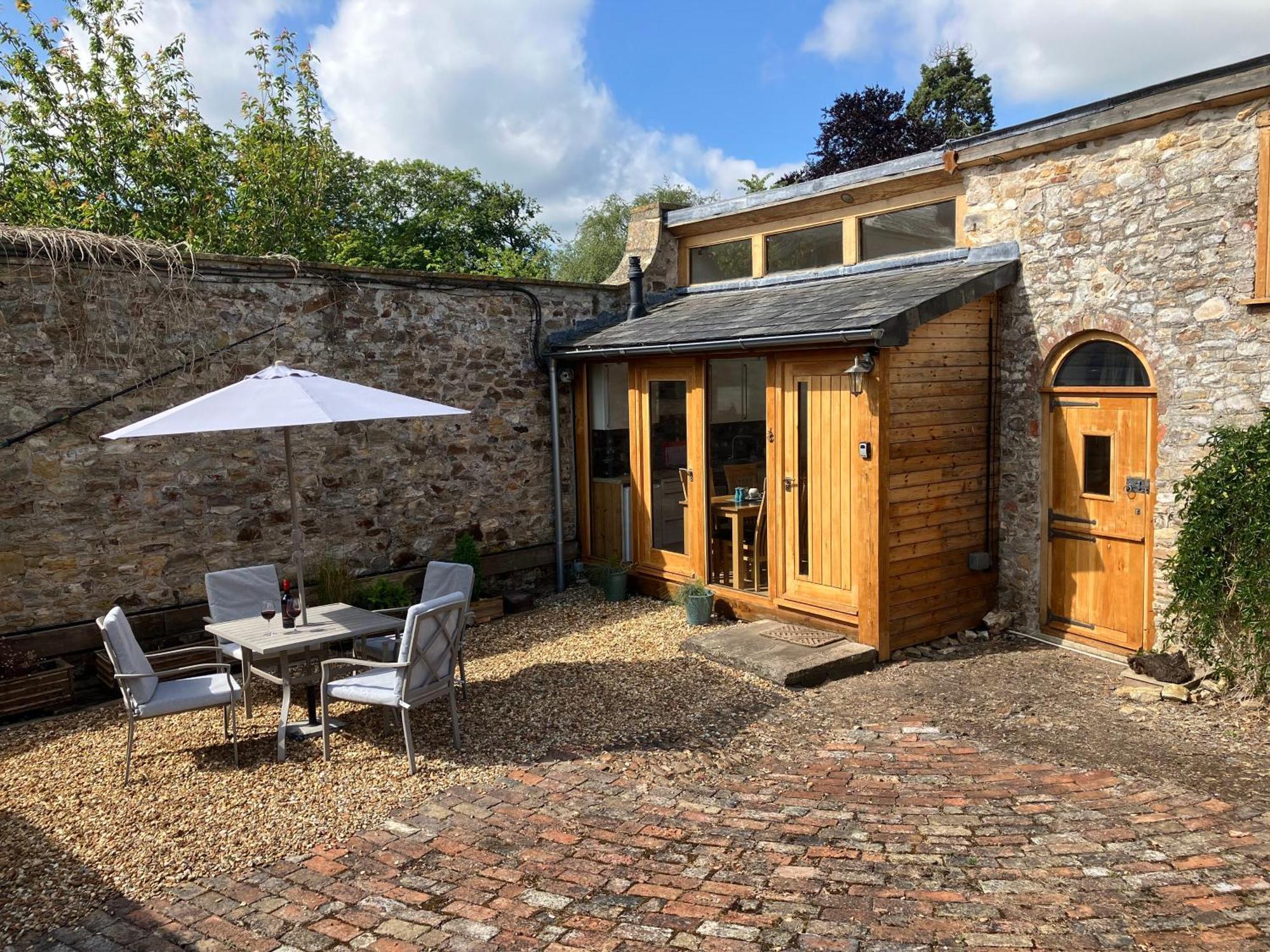 The Stable - Rural Retreat, Perfect For Couples Βίλα Taunton Εξωτερικό φωτογραφία